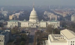 特朗普签署行政命令 对与伊朗有贸易往来的国家征收关税