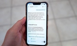 向AI讨债：诺贝尔文学奖得主参与，抗议AI使用人类作品，英国86%作者生计受影响