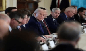 美军痛下杀手，年前就要“开战”？中国紧急驰援，巨舰直奔古巴