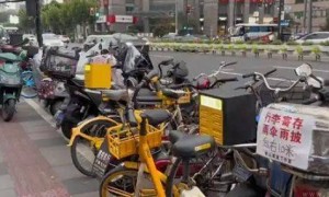 原创 
            都怪手机厂商，共享充电宝开始在街上讨生活