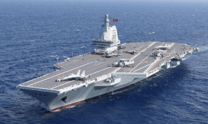 “福建”舰突然北上，8架舰载机甲板同框，下一步必有大动作