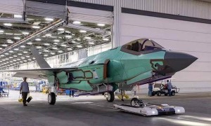 涡扇-19现身新加坡航展，推力高达11.8吨？碾压美军同款，补齐中国五代机最后短板