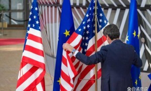 害怕中国再动手，心有余悸的特朗普，找来30个帮手，筑起一道防线