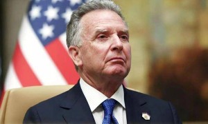 美伊谈完24小时后，美高层直奔林肯号亮剑，伊朗同步找上中俄