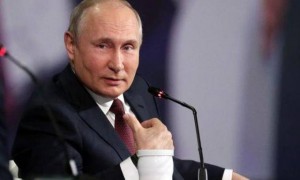 俄军伤亡已超百万？马克龙给普京打电话之前，还想给对方一个下马威