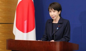 李在明刚结束访华行程，中方对日两道制裁令生效，高市早苗收到“罢免通知”？