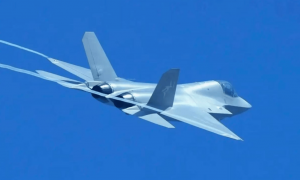 迟到的“将军”能否反杀？苏-75首飞在即，歼-35A早已看穿一切