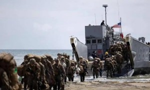 美军不宣而战，特朗普下令撤侨！又打起来了，俄英法德开始选边站