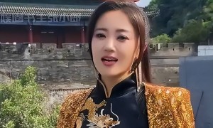 玖月奇迹离婚7年，王小玮近况曝光，43岁无婚无育，发福显老
