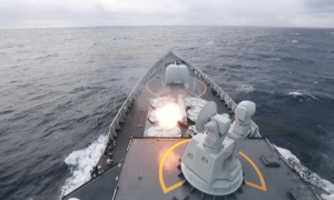 解放军环岛军演，台当局紧张不已，特朗普回应来了