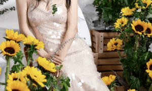 50岁田海蓉近况曝光！老公狱中离世留下百亿遗产，与女儿相依为命