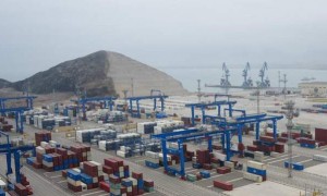 15亿美金的“拆迁费”：美国在南美要与中国打“港口战争”？