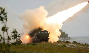 70枚导弹倾泻而下，俄军发起“斩首行动”？特朗普趁机发难，基辅拒绝投降！