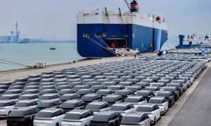 终于知道疼了？加拿大外长阿南德将访华，想劝中方收回成命，寻求改善两国关系！