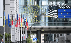 匈牙利和乌克兰彻底杠上了，欧尔班放狠话话：乌100年不许入欧盟