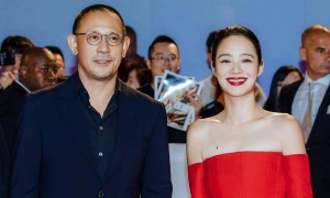 63岁姜文近况曝光！再婚娶小15岁美女演员，如今两个儿子成为他的骄傲