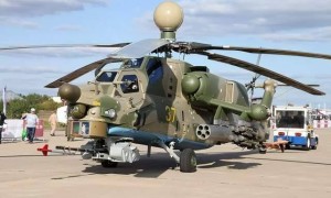 中方打出明牌，给伊朗空军司令送“歼20”，让美以掂量着办