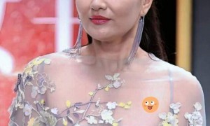 瞿颖老了还是香奈儿，暴打白瘦幼审美，碾压内娱焦虑