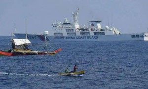 对着中国打“普京牌”？眼看黄岩岛升起五星红旗，马科斯坐不住了