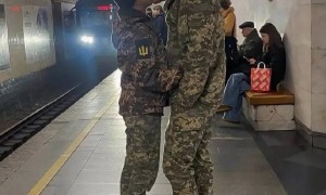 乌军首个全女性无人机小组：超过6.7万名女兵服役，上万人在前线