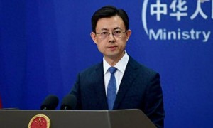 当着100多国的面，泽连斯基1分钟3提中国，建议再听一遍耿爽发言