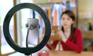 原创 
            苹果又来打脸了？以25%份额排中国第1，小米10年来首次排第2