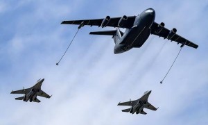 中国“天眼”亮相，美媒集体炸锅，称歼20S的设计目的，是为了应对美航母