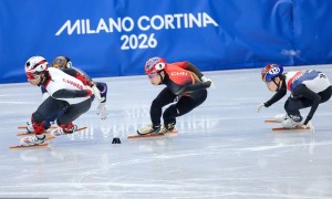 短道速滑男子1500米 林孝埈摔出赛道惨遭淘汰