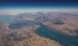 哈梅内伊生前防住了外敌，却没防住“自己人”，内鬼已浮出水面？