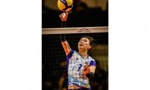 女排世俱赛-缪伊雯0-3留洋开门黑 朱婷1胜暂居B组次席