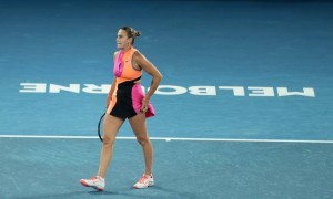 澳网：雷巴金娜2-1萨巴伦卡女单折桂 夺生涯大满贯第二冠