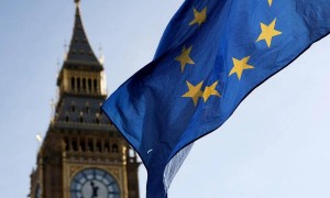 泽连斯基笑着恐吓邻国：想阻止乌克兰进欧盟，后果自己看着办