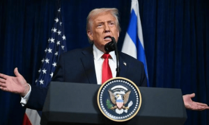 中国继续环台军演，军机抵近台北，美国航母远远躲开，特朗普放话