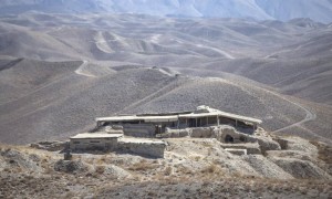 塔利班再次失信，喀布尔发生血案，中国公民不幸殒命，使馆发警告：立即撤离阿富汗！