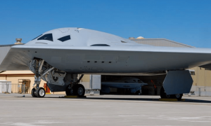 保底100架！美军B-21轰炸机加速量产，确保对中俄的压倒性威慑