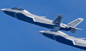 决定性差距！中美都搞“魔改版五代机”，拿出的结果却天差地别？