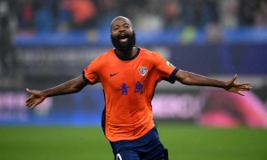 奇葩！海牛外援发文不满欠薪 被曝借钱不还+赛前一晚约会女友