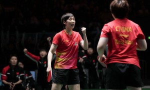 混团世界杯：莎头组合得分王曼昱胜伊藤 中国8-5日本夺八连胜