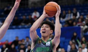 张陈治锋11+9布朗16分 辽宁客场擒天津开门红