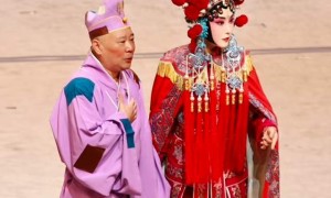 郭德纲正式升级做公公！“儿子”陶阳下个月大婚，儿媳模样俊俏