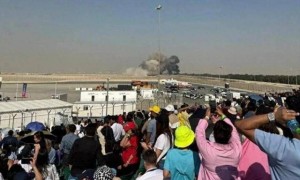 印度“光辉”战机坠毁！飞行员离奇死亡，又下血本为我国做广告？