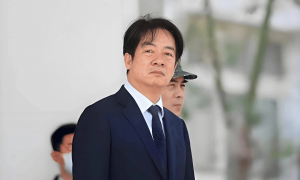 解放军无人机进入东沙岛，台军声称准备击落，奈何导弹射程不够而放弃