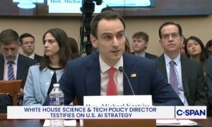 特朗普批准英伟达芯片对华出口，美国会山吵翻天