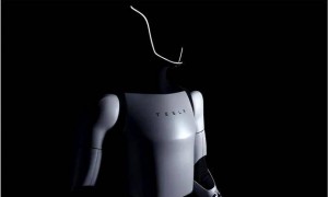 马斯克预言20年后世界：金钱将失去价值