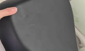 冬天冻屁股夏天烫屁股？台铃电动车疑用“金属坐垫”引热议