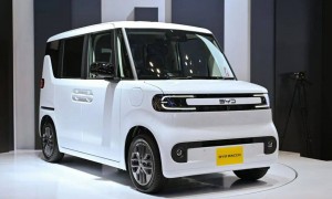 日本“老头乐”反攻美国，V8大皮卡要塌房了？