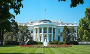 美国给芯片加税留了18个月空窗期：这只是明牌，暗战早已打响