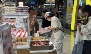 1斤瓜子价格贵过猪肉 高端炒货价格猛涨至200元/斤