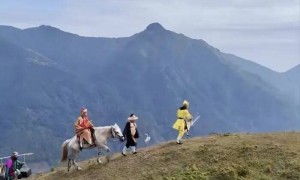 广西一草根团队方言演绎《西游记》走红，8个月涨粉30万，“唐僧”“悟空”竟是父子！网友发图求参演